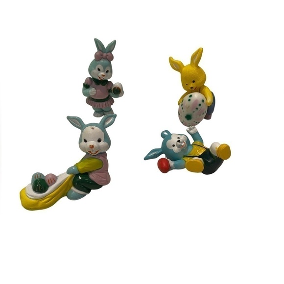 Lot of 4 Vintage Easter Bunny Basket Plastic Toys Figures Figurines - Picture 2 of 7